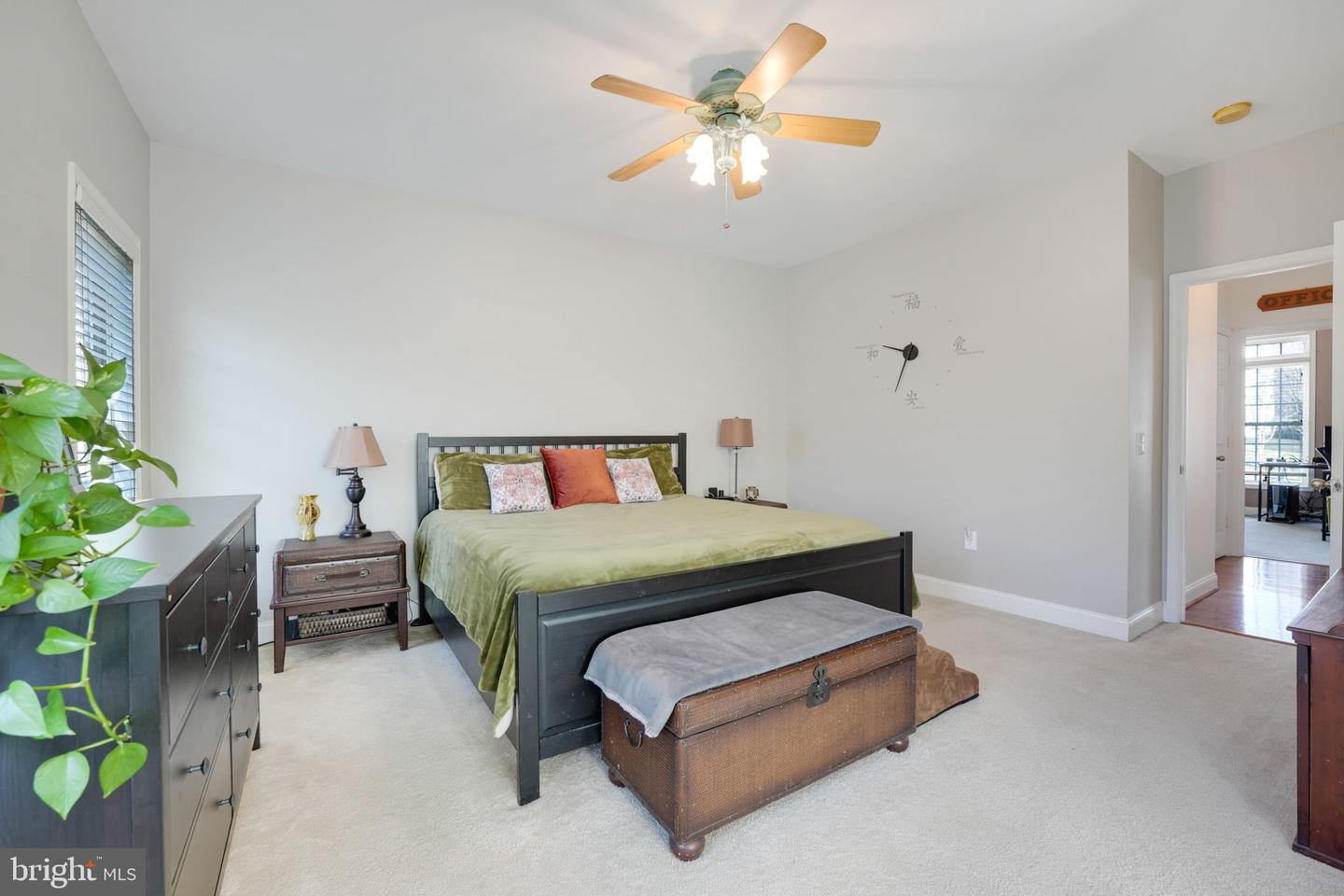 6 Cloverleaf Ct