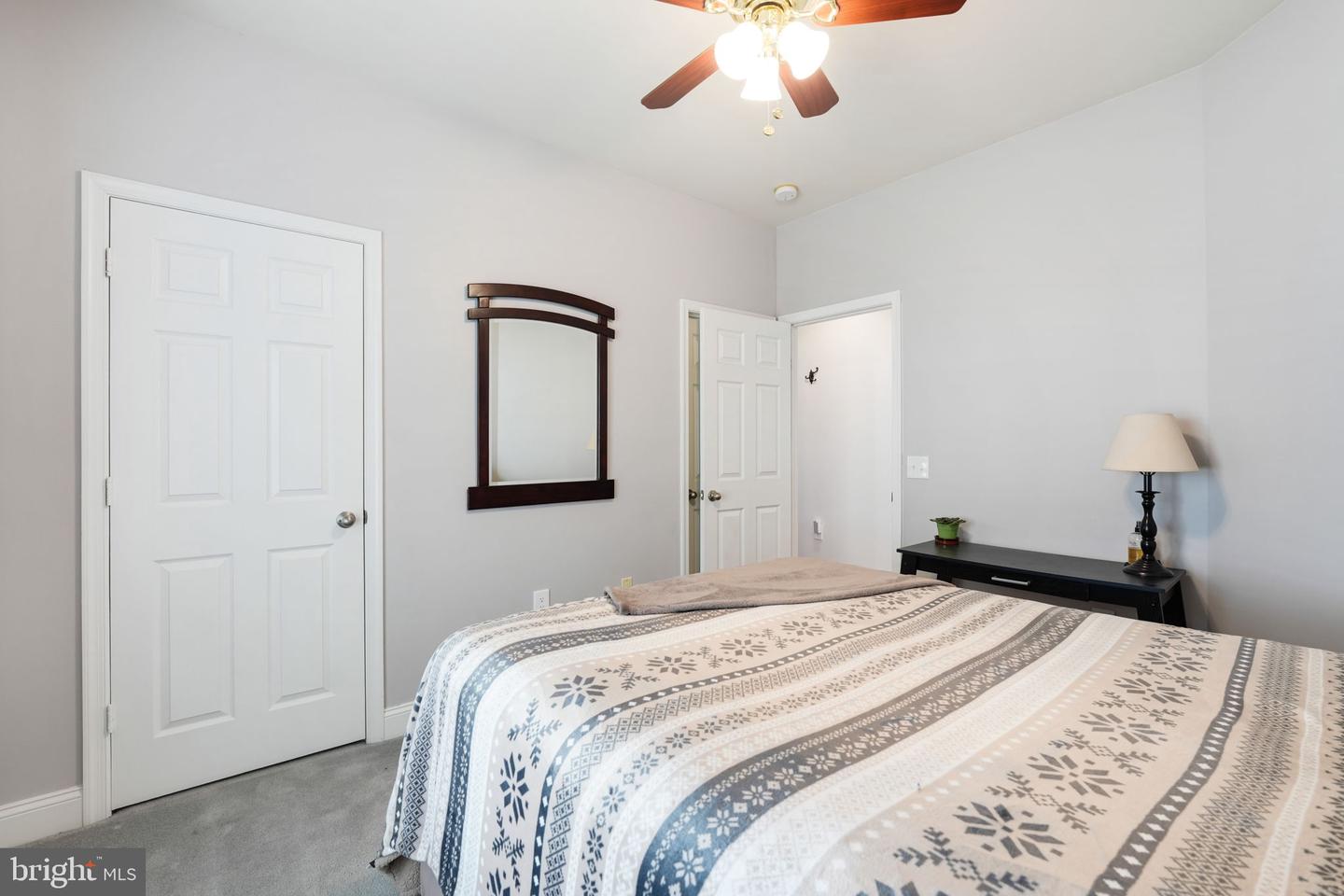6 Cloverleaf Ct