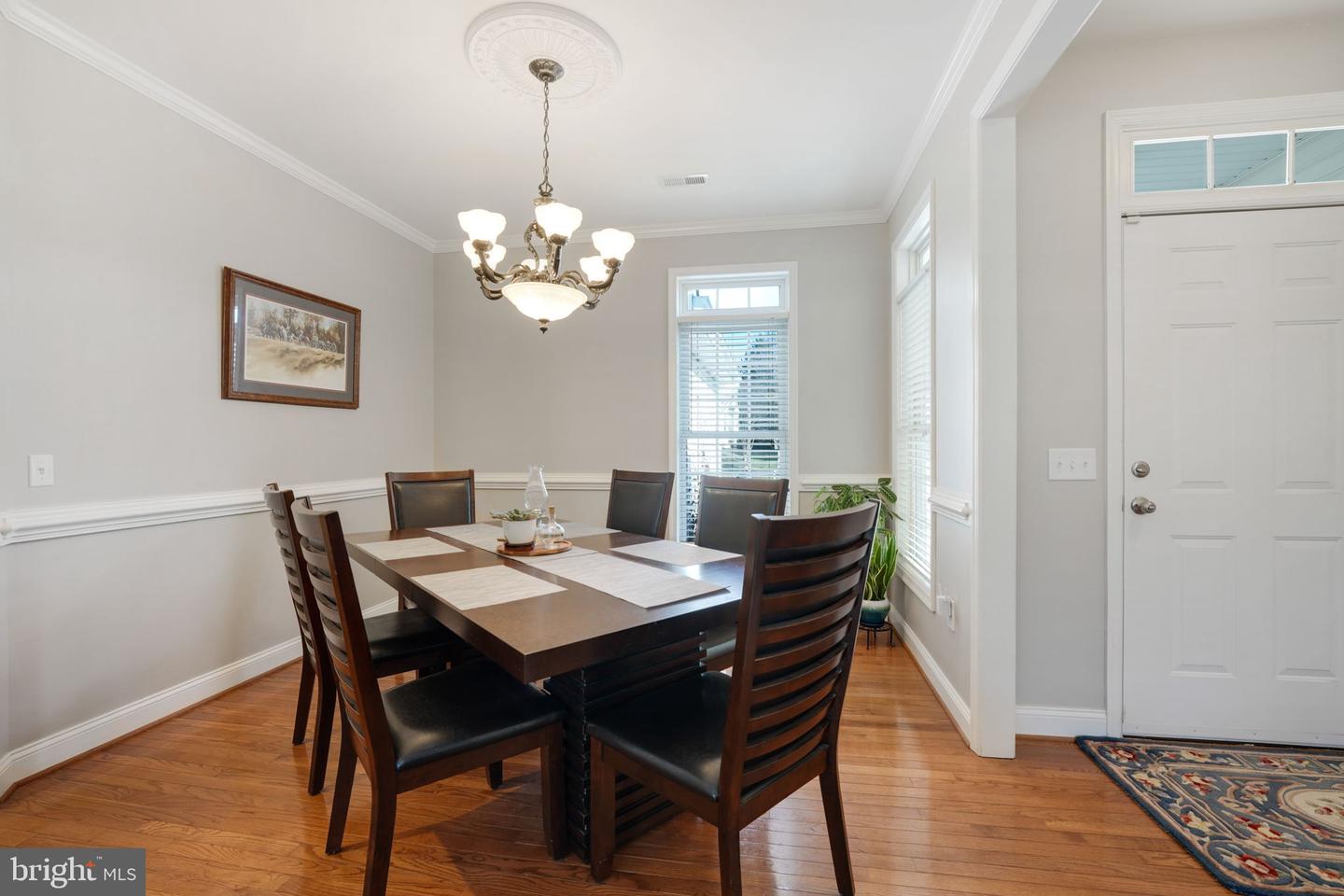 6 Cloverleaf Ct