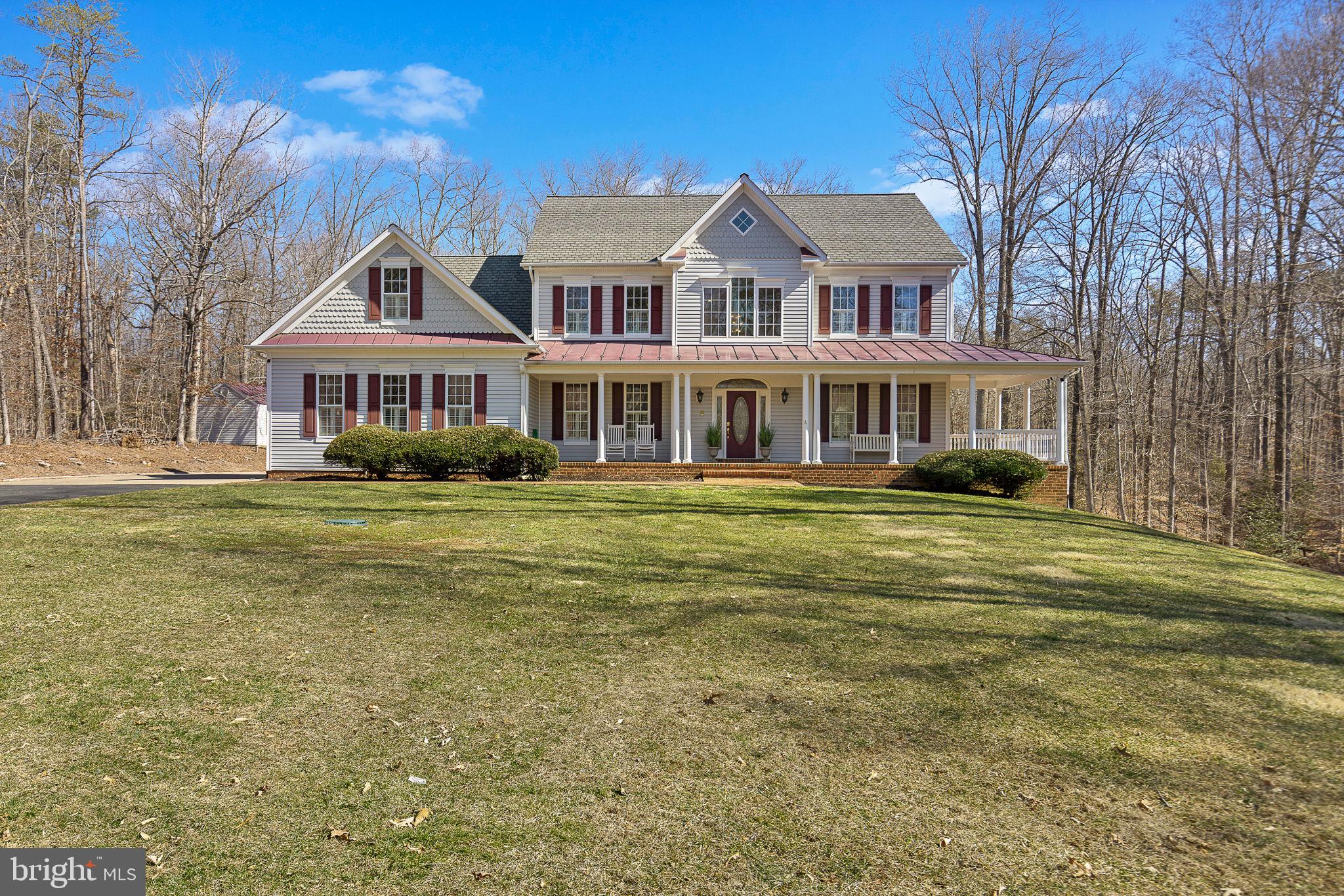 8 Holly Ct