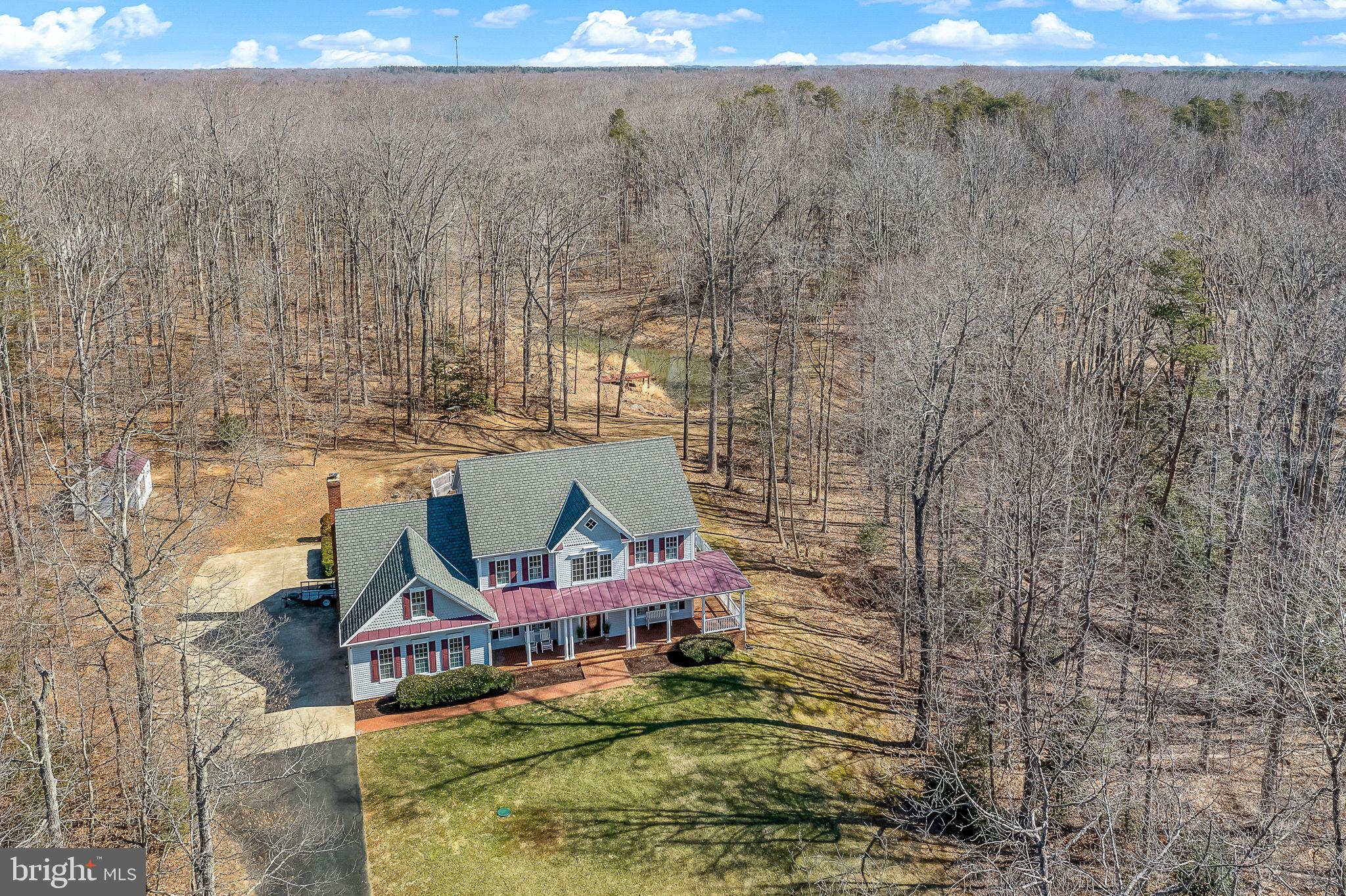 8 Holly Ct