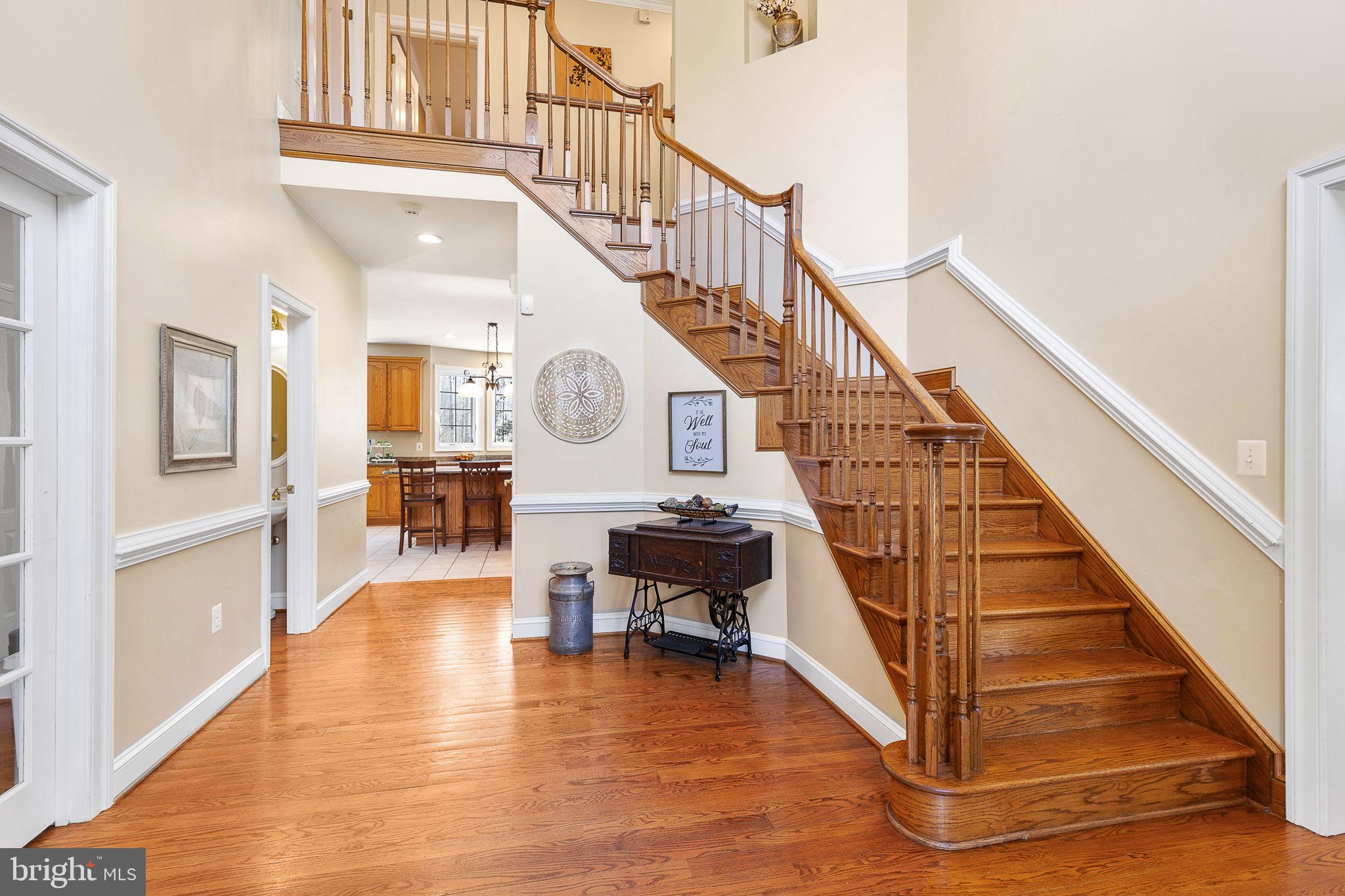 8 Holly Ct