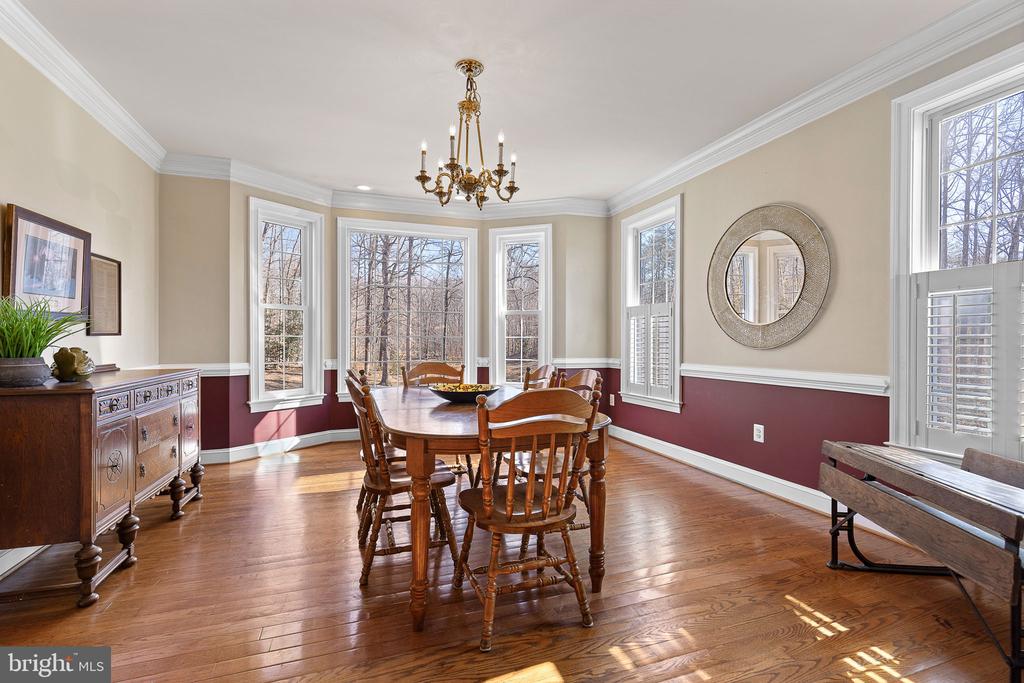8 Holly Ct