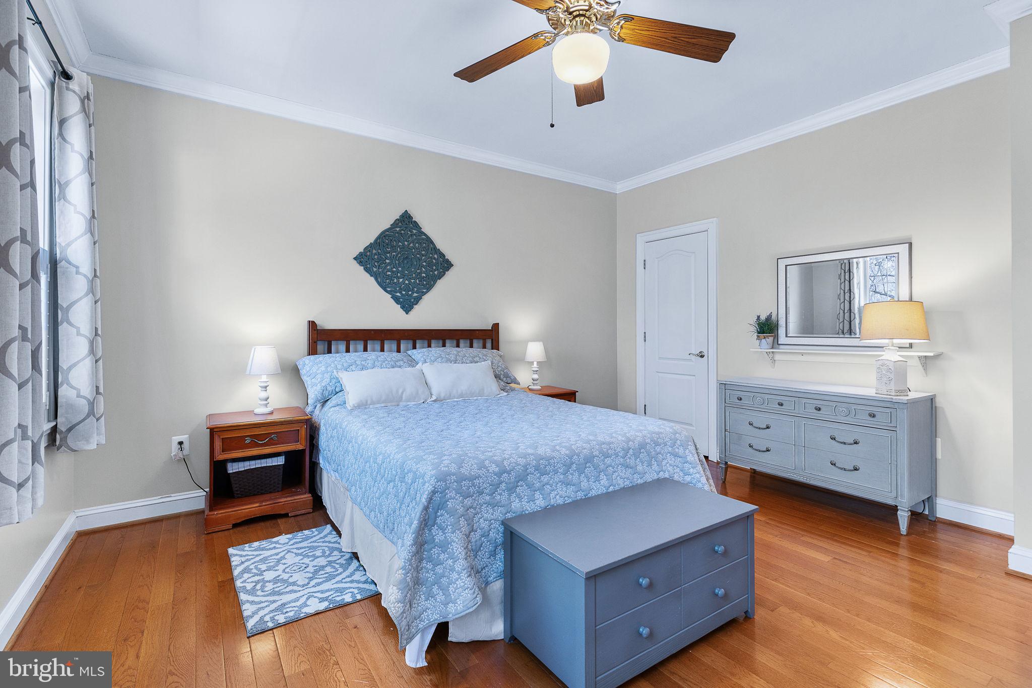 8 Holly Ct