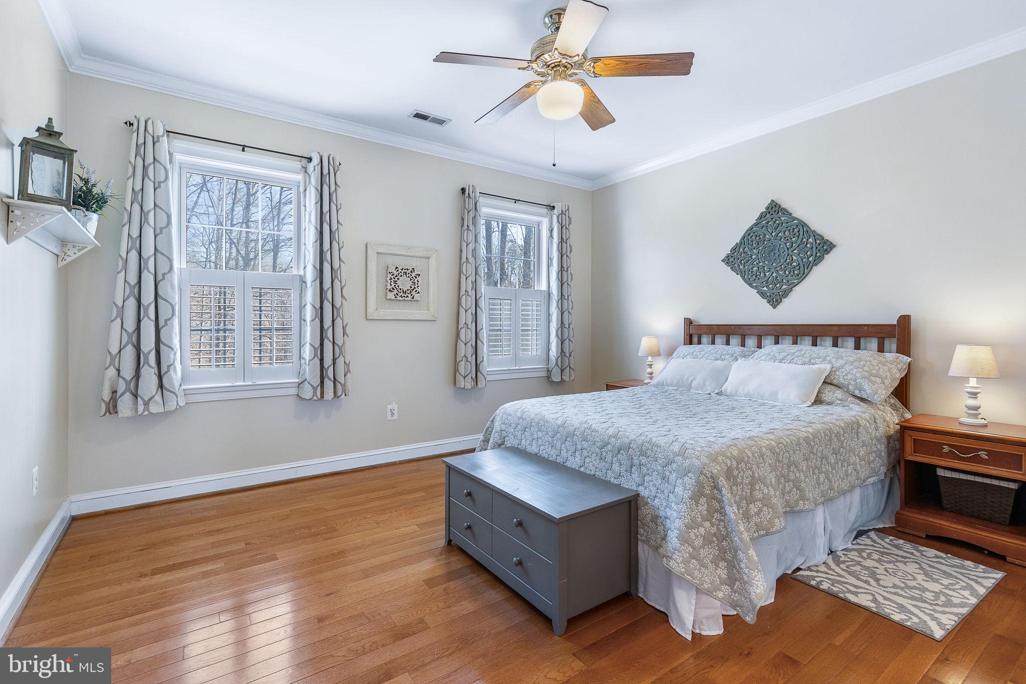 8 Holly Ct