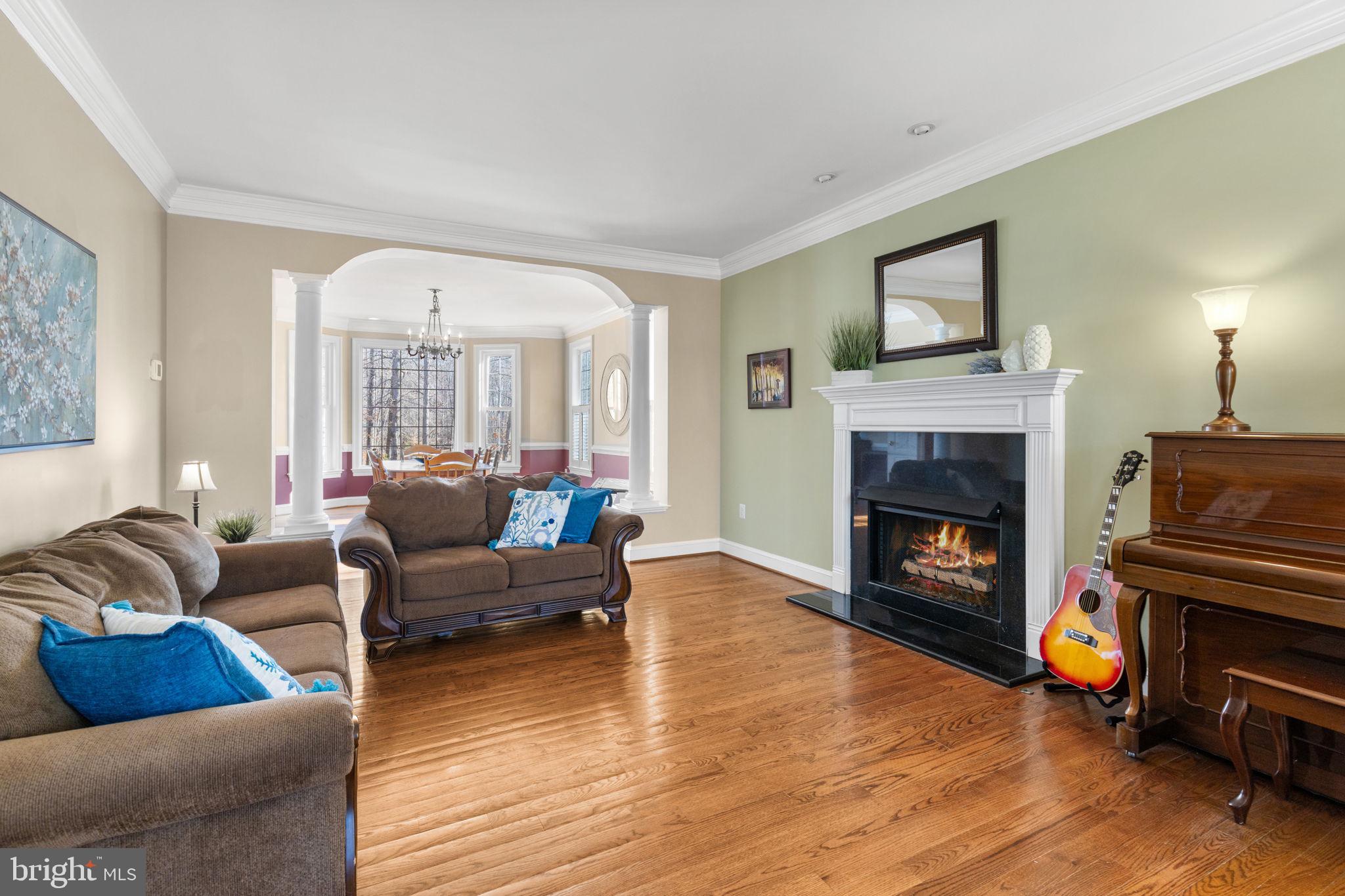 8 Holly Ct