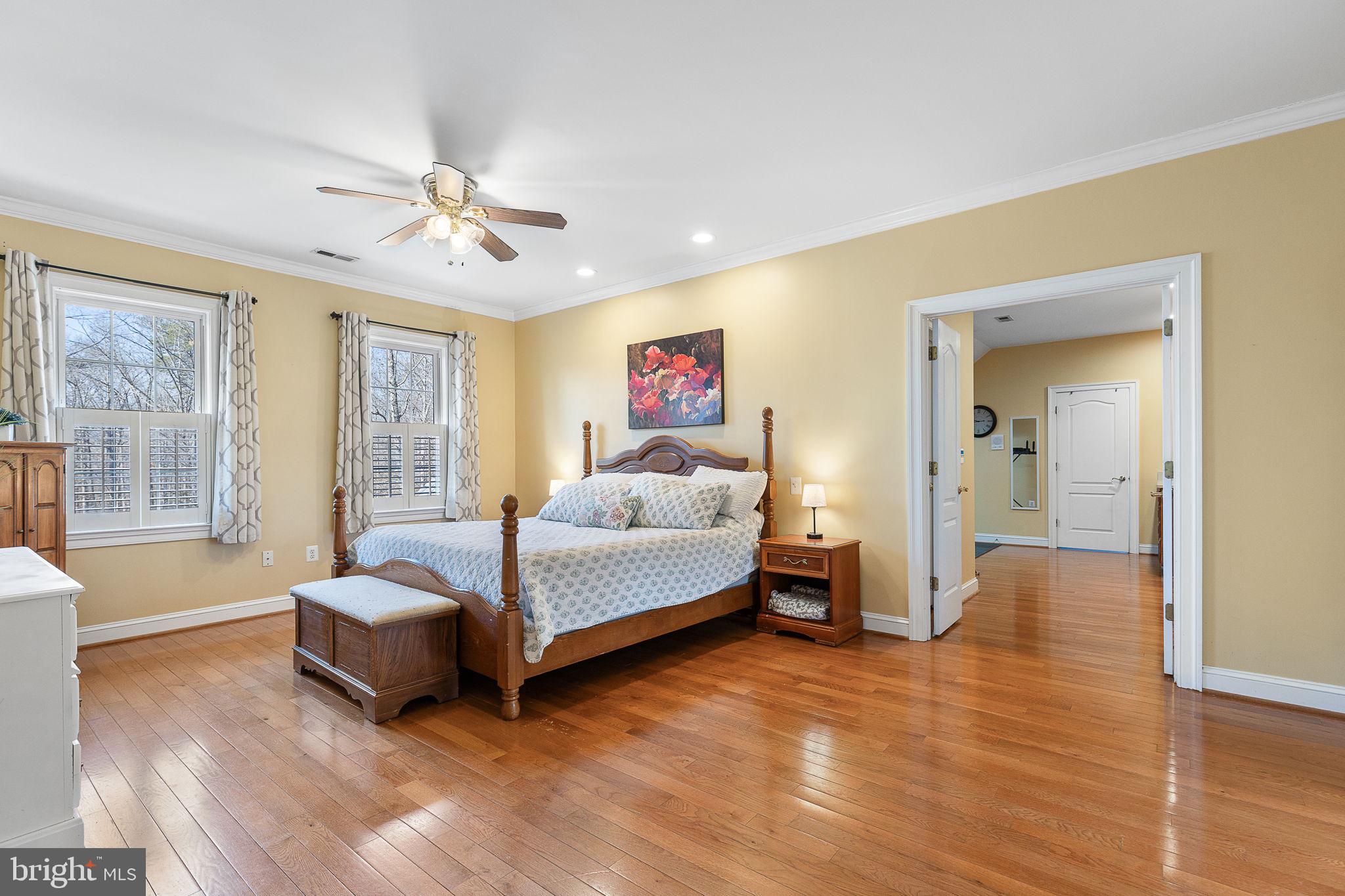 8 Holly Ct