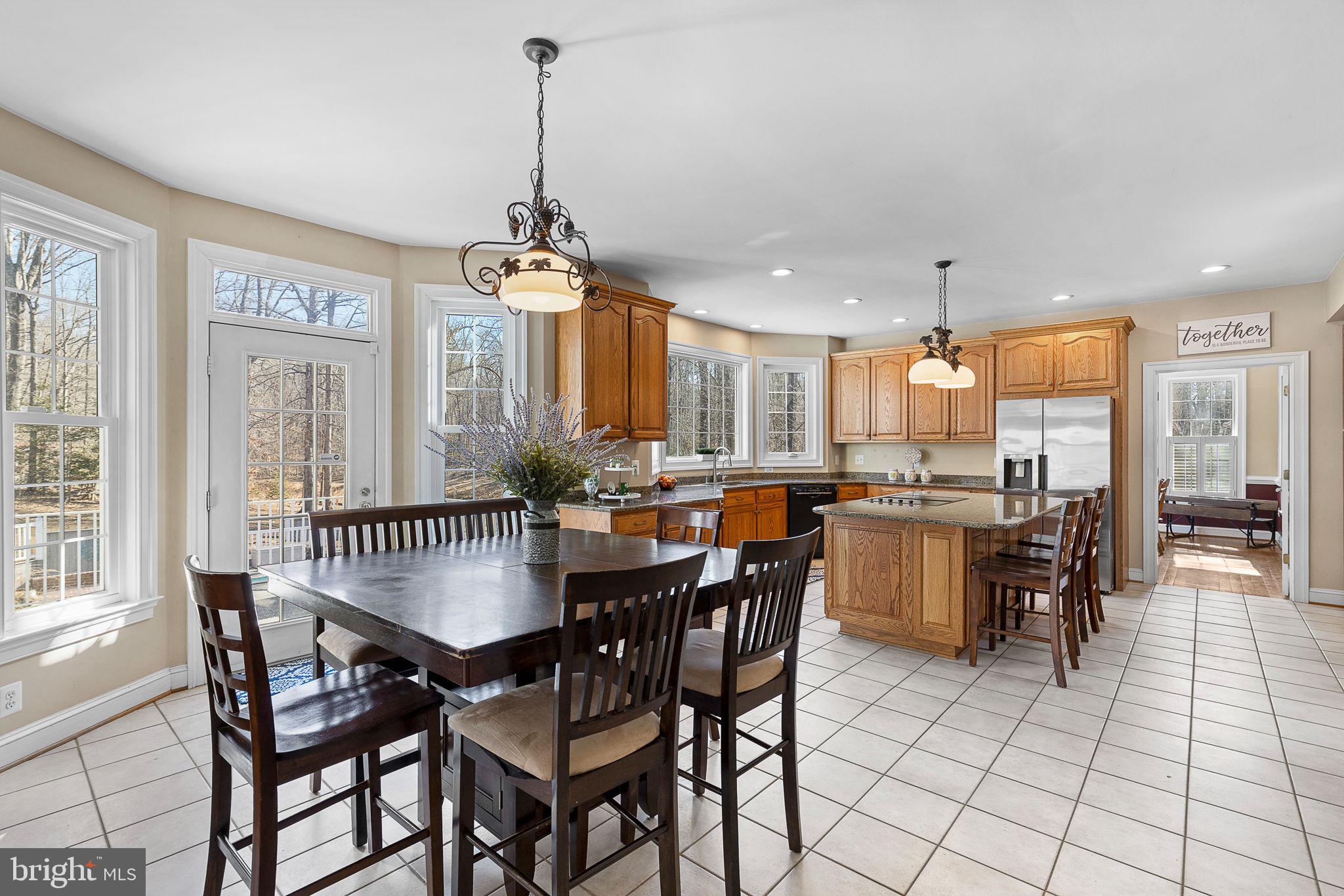 8 Holly Ct