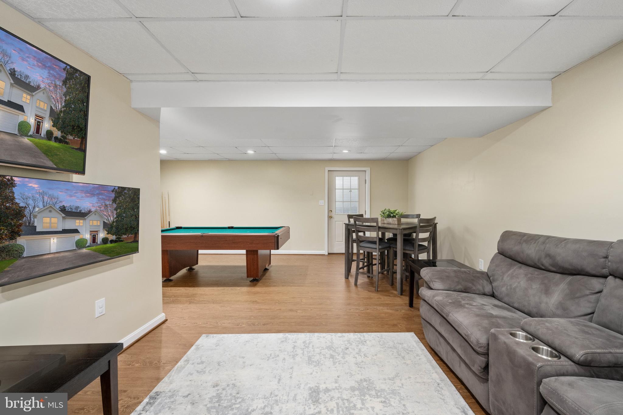 4 Wren Way Ct