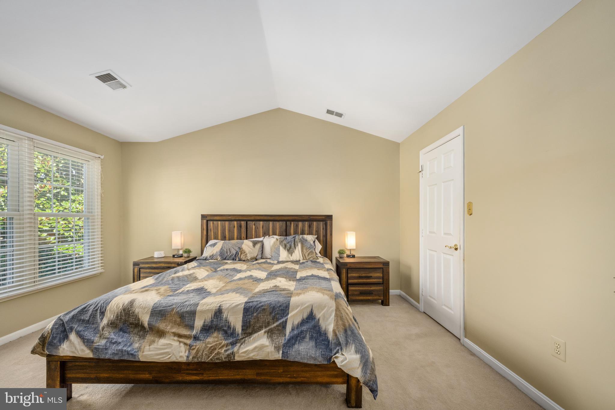 4 Wren Way Ct