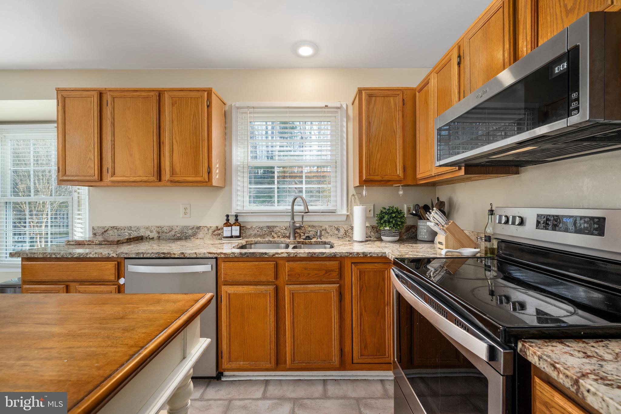 4 Wren Way Ct