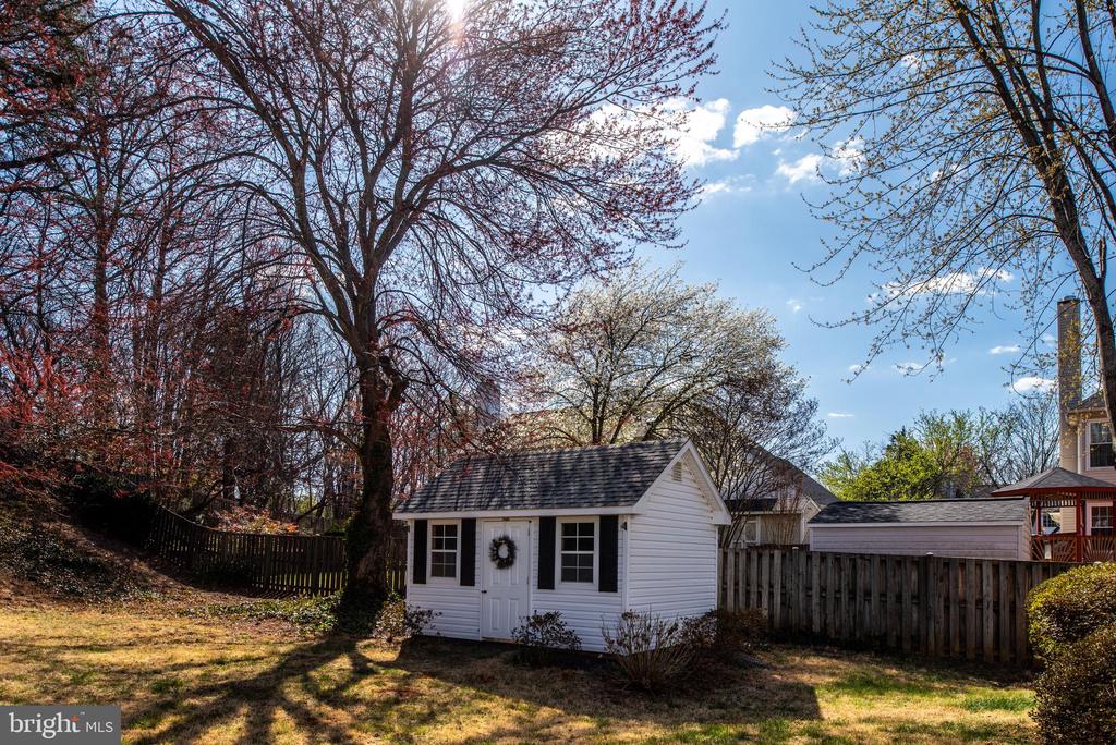 4 Wren Way Ct