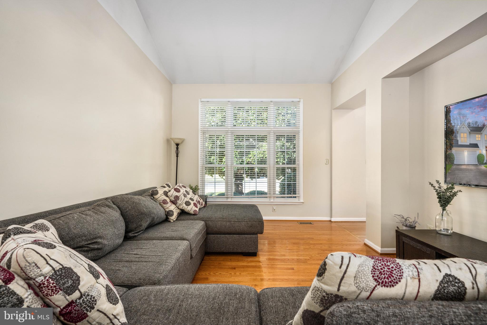 4 Wren Way Ct