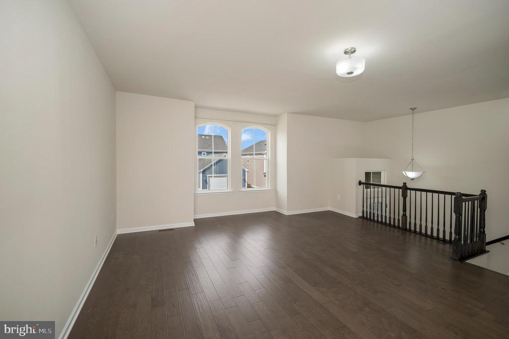 505 DEVILWOOD WAY