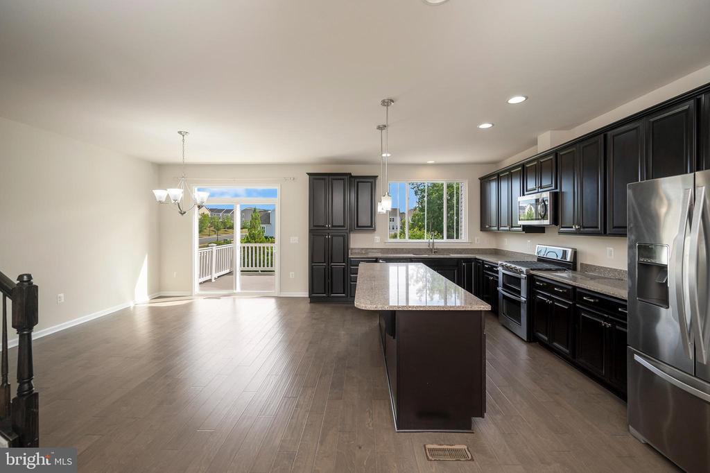 505 DEVILWOOD WAY