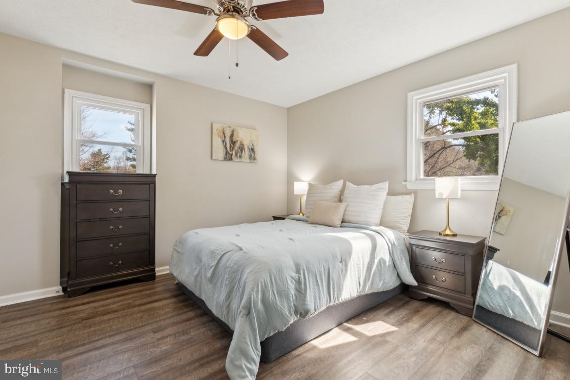 10 Lake View Ter
