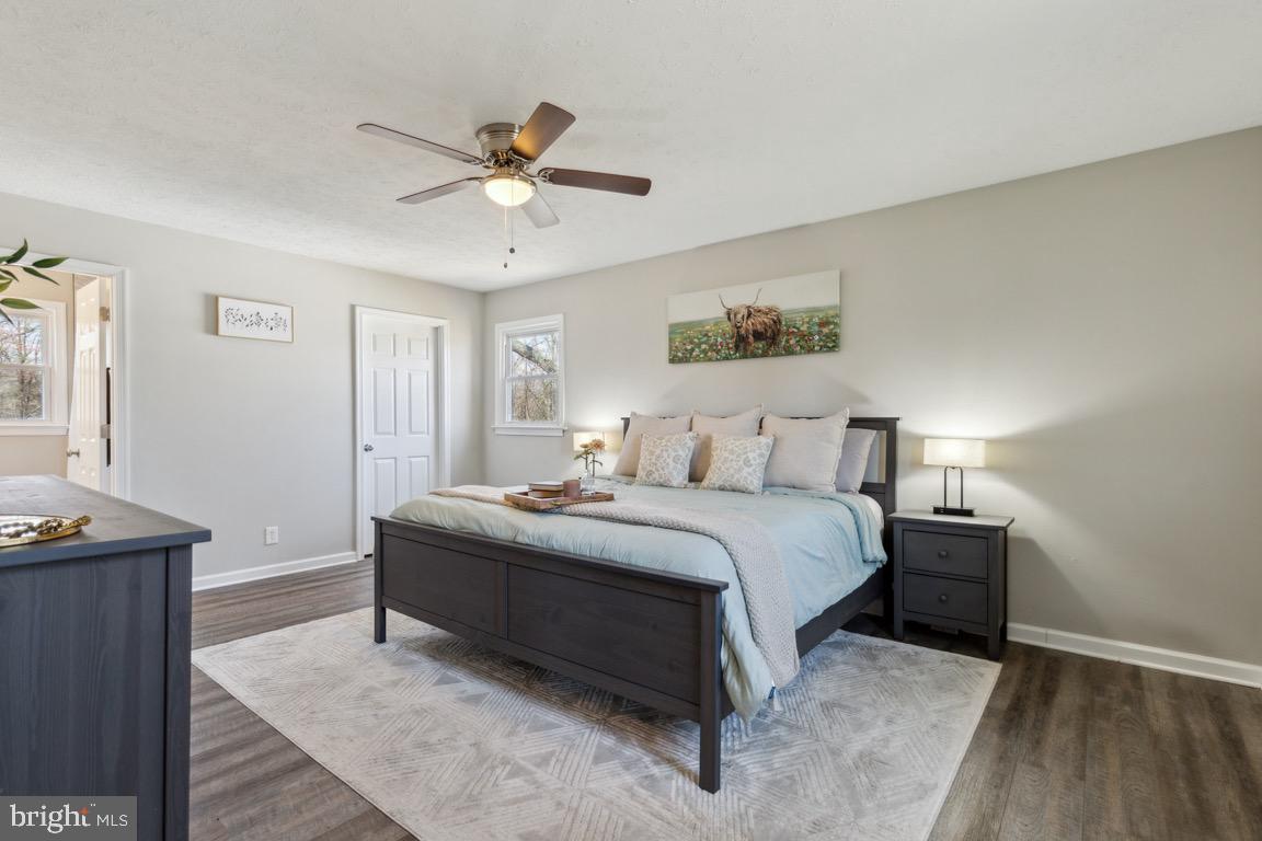 10 Lake View Ter