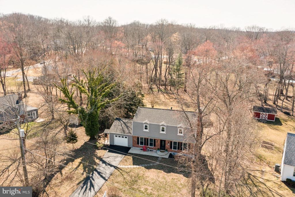 10 Lake View Ter