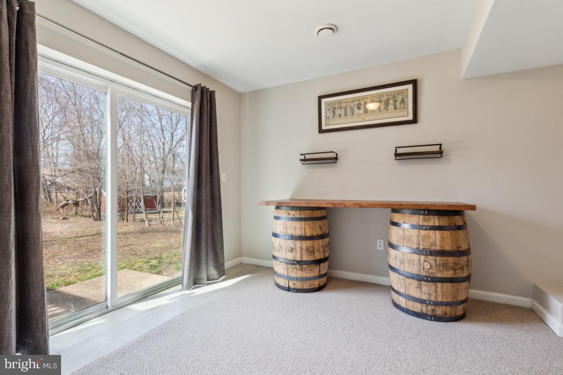 10 Lake View Ter