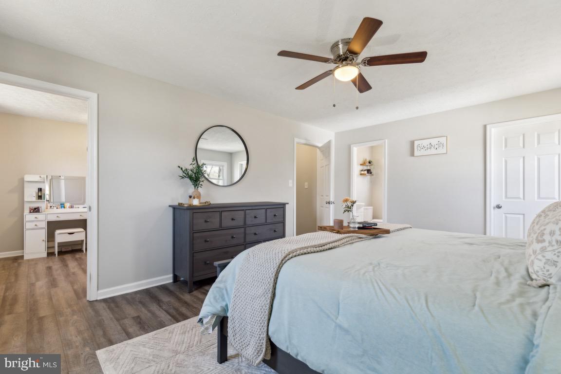 10 Lake View Ter