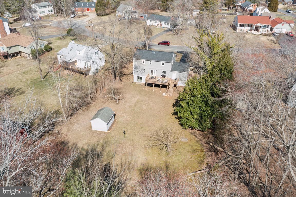 10 Lake View Ter