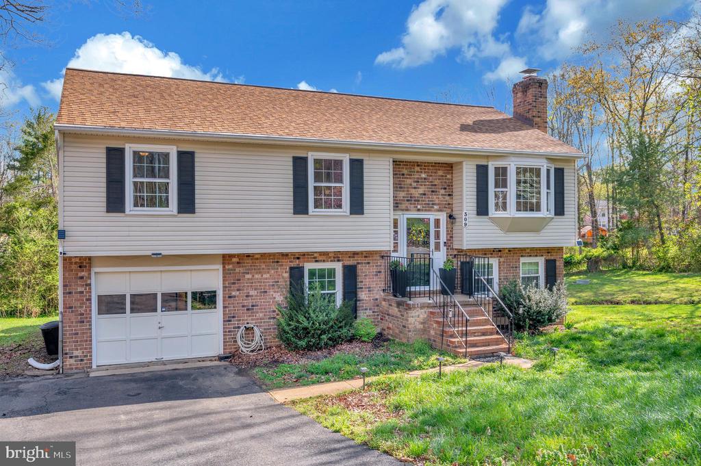 309 Huckstep Ave