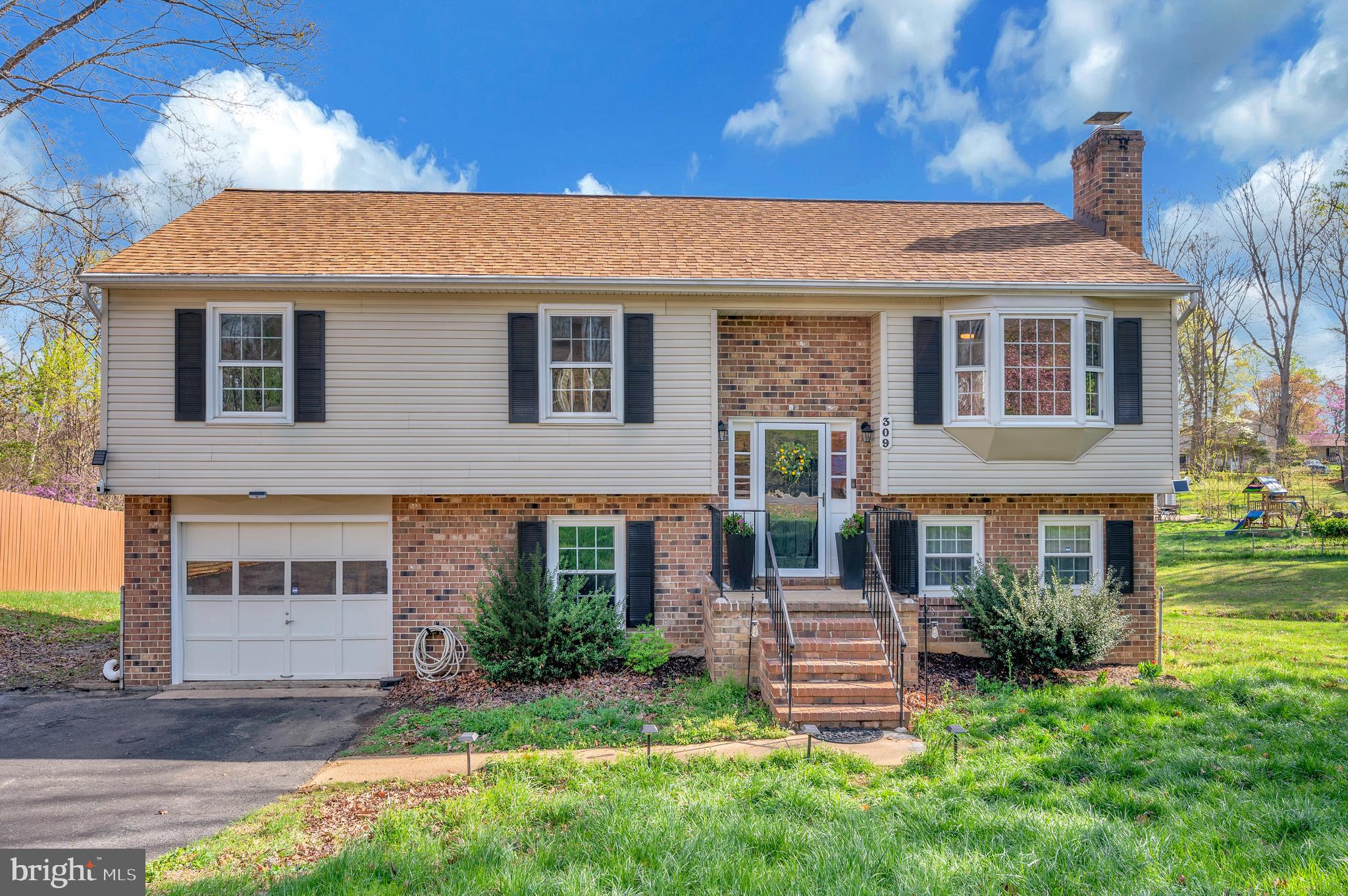 309 Huckstep Ave