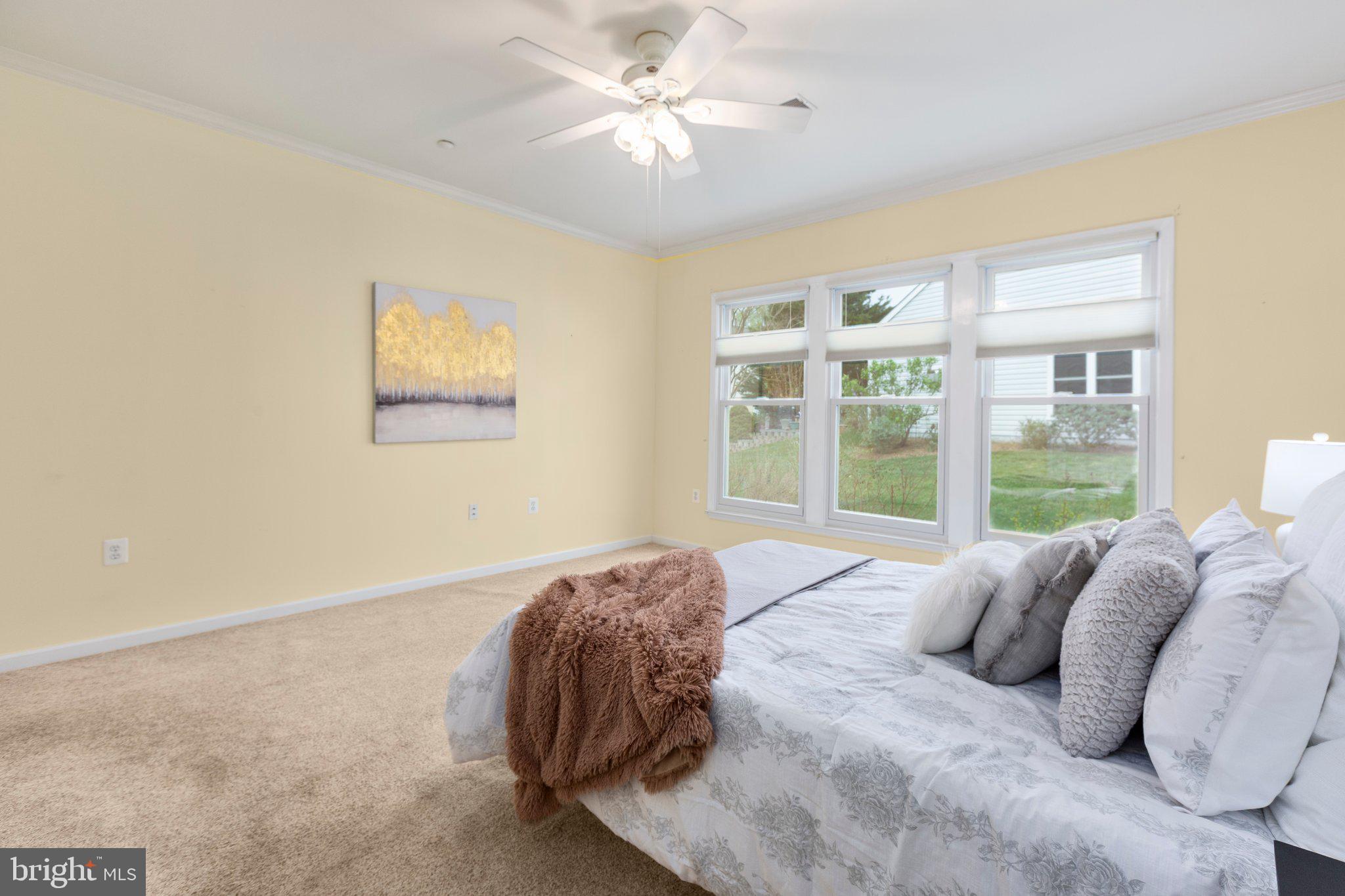 2 Carson Dr