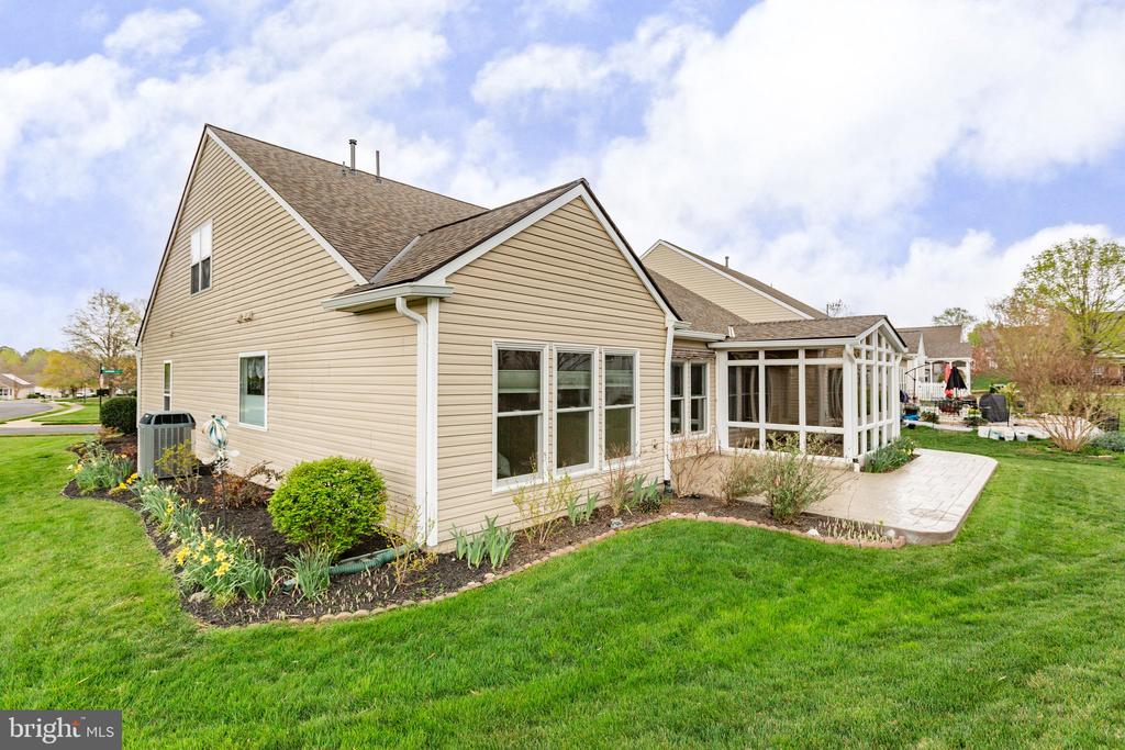 2 Carson Dr