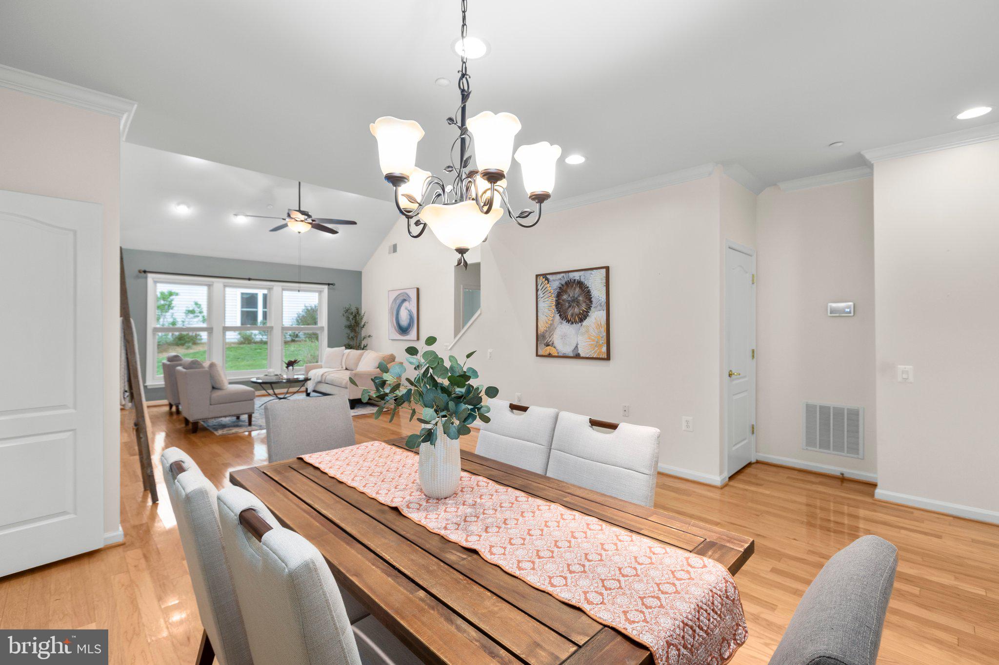 2 Carson Dr
