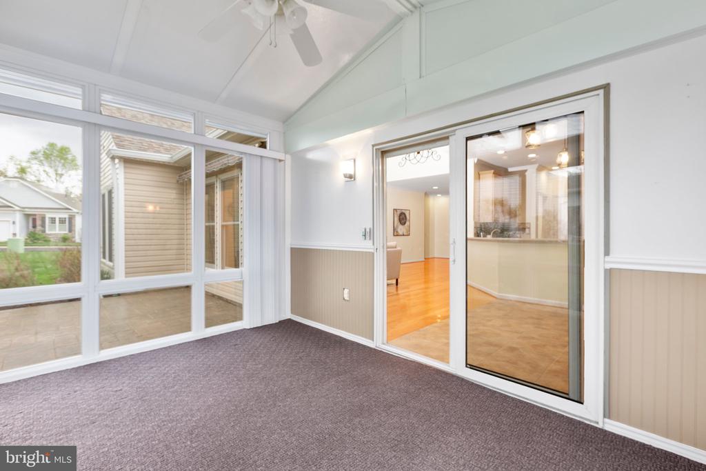 2 Carson Dr