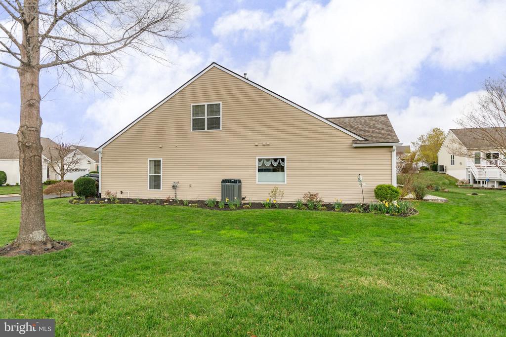 2 Carson Dr