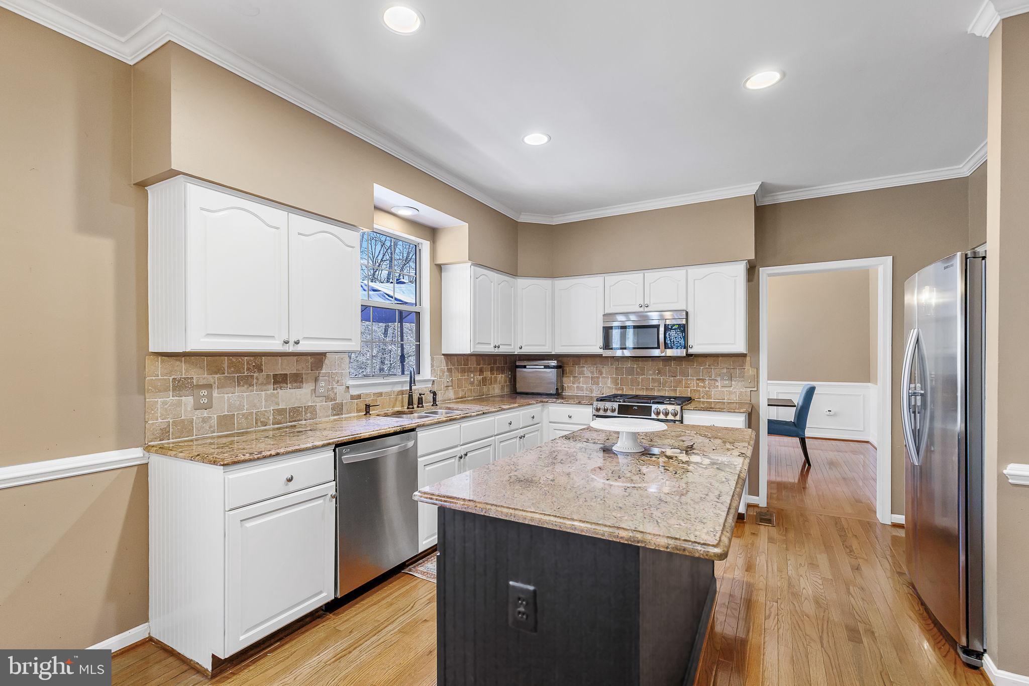 63 Blossom Wood Ct