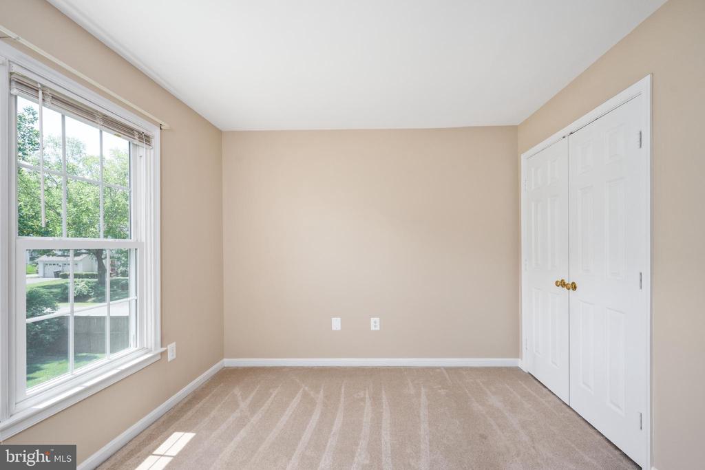 11 Ashbrook Rd