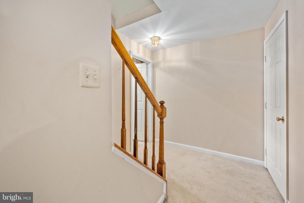 11 Ashbrook Rd
