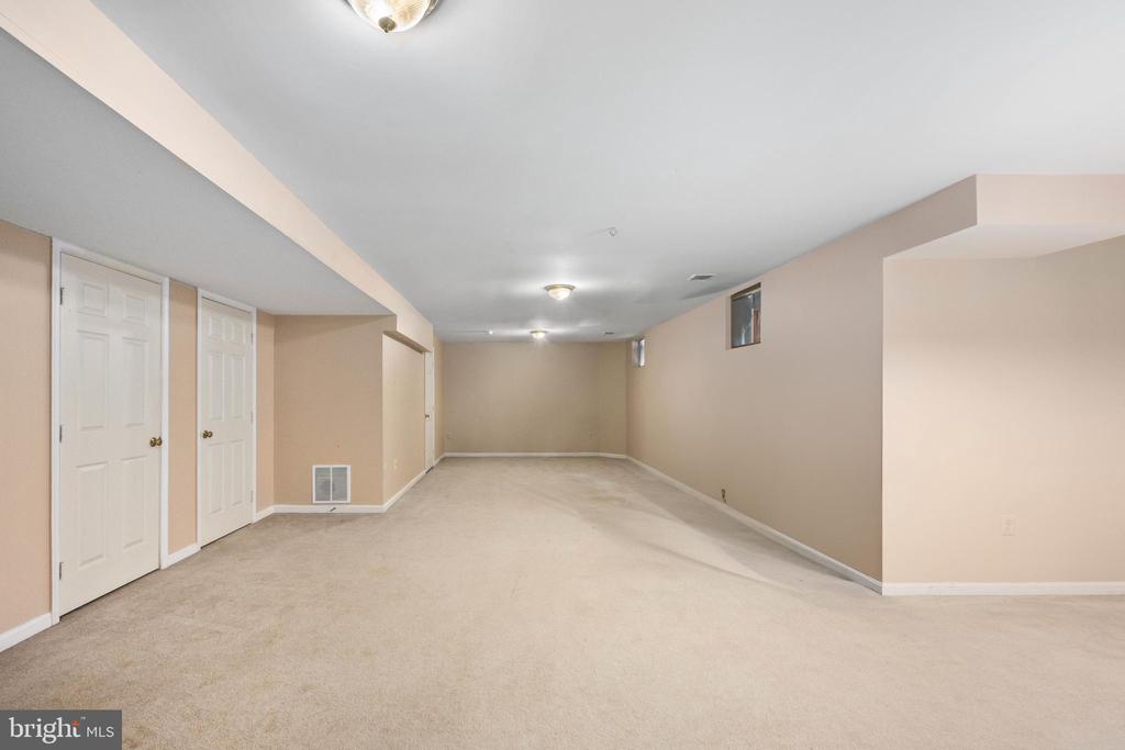 11 Ashbrook Rd