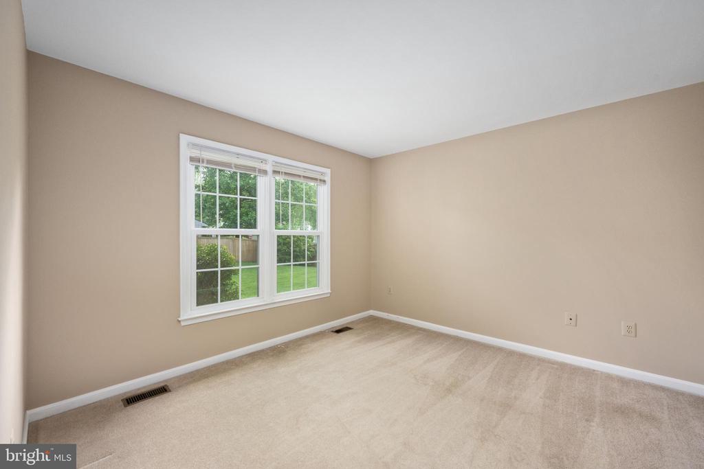 11 Ashbrook Rd