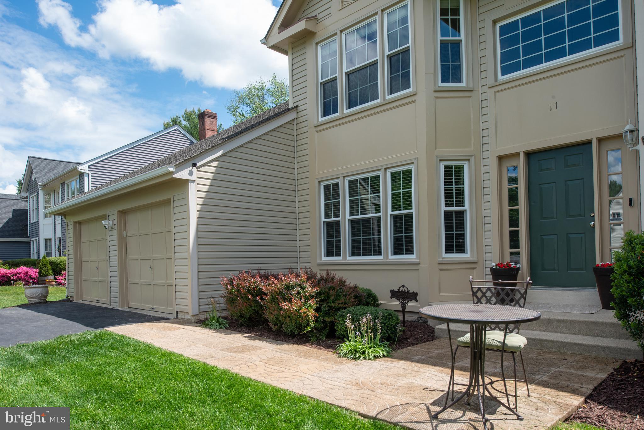 11 Ashbrook Rd