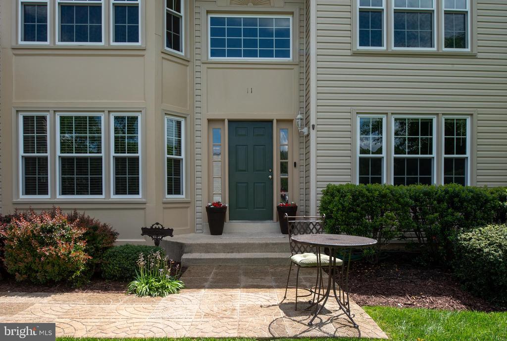 11 Ashbrook Rd