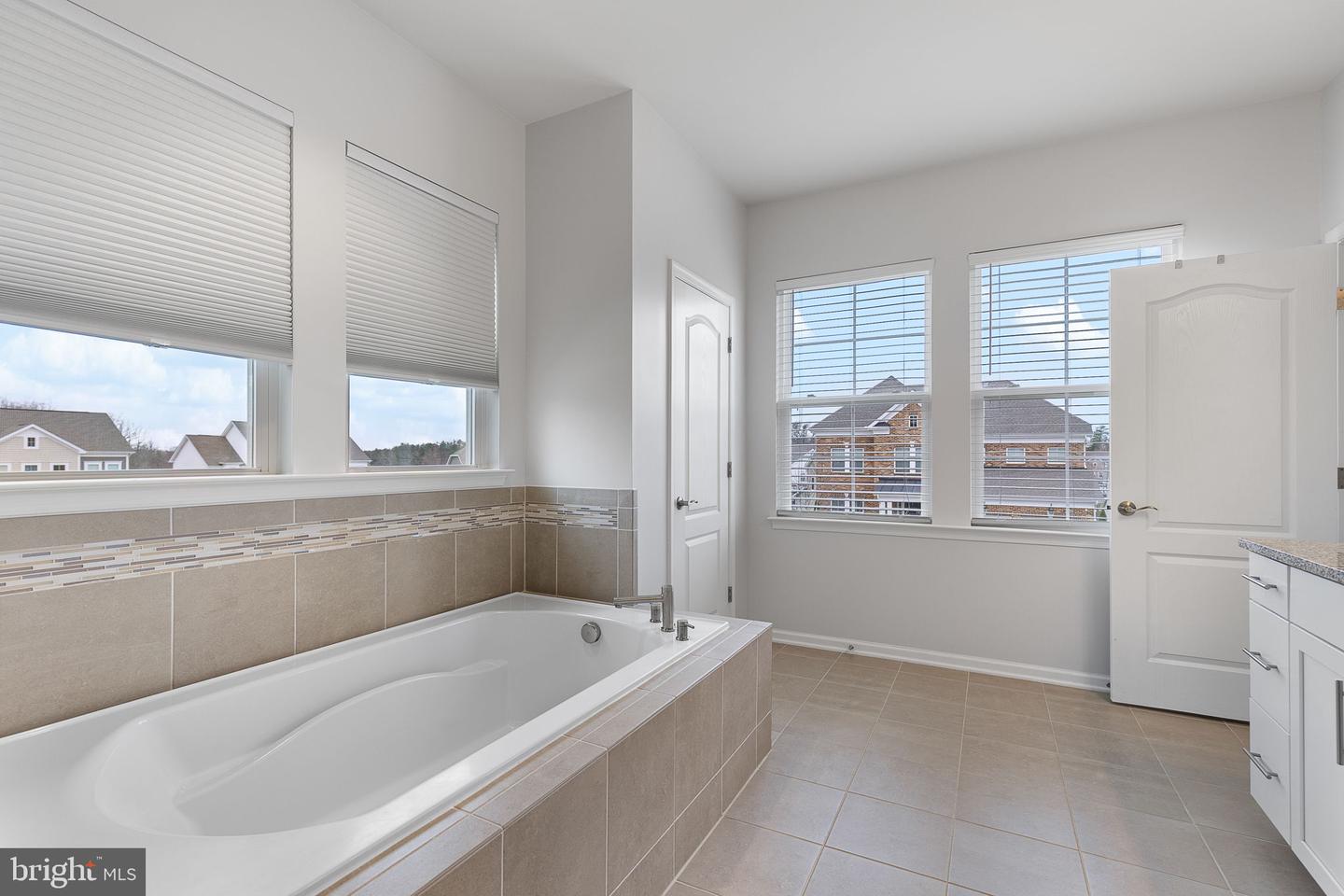 47 Shermans Ridge Rd