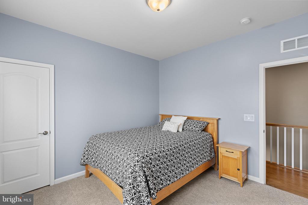 47 Shermans Ridge Rd