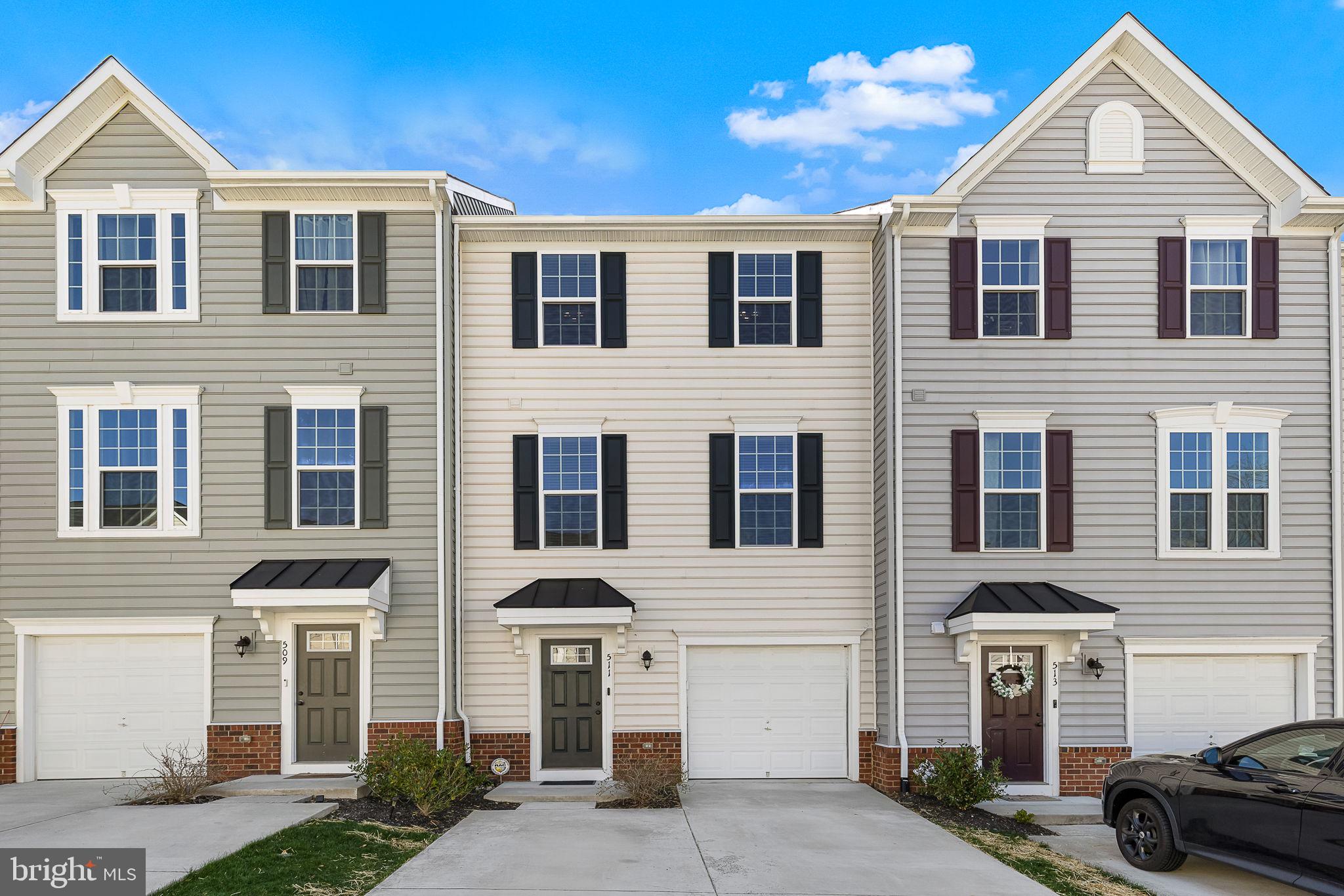 511 Landing Dr