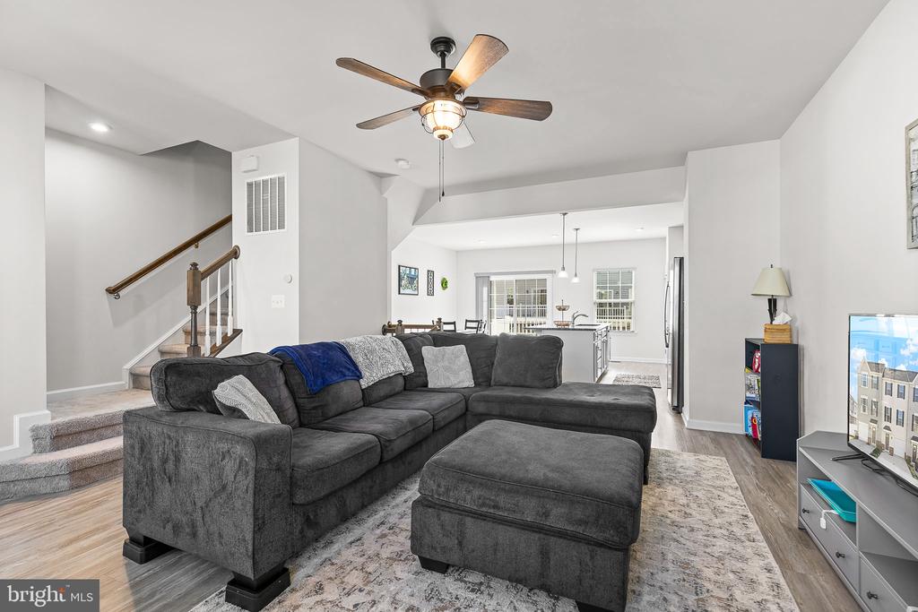 511 Landing Dr