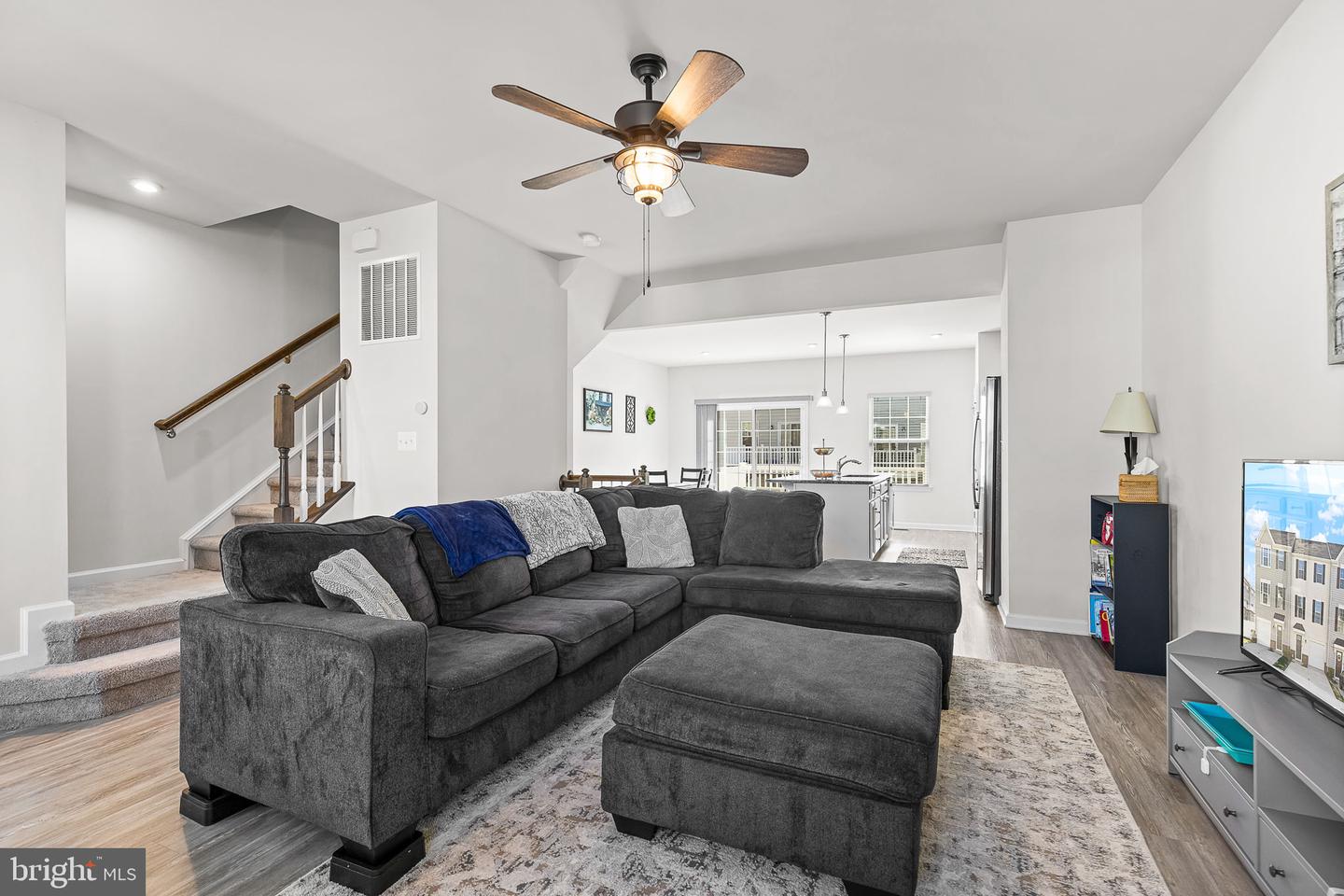 511 Landing Dr
