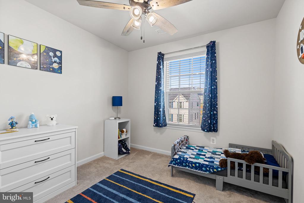 511 Landing Dr