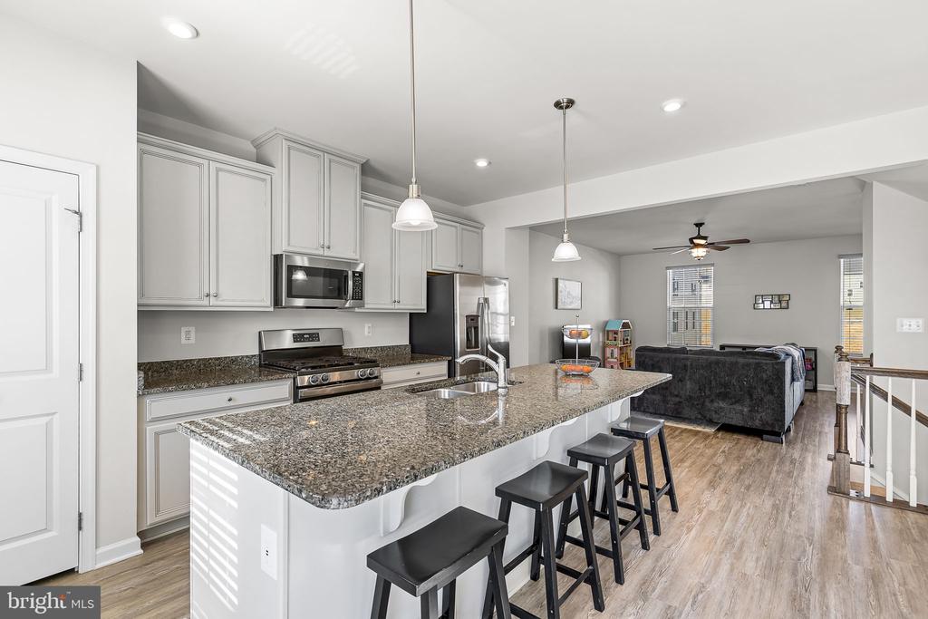511 Landing Dr