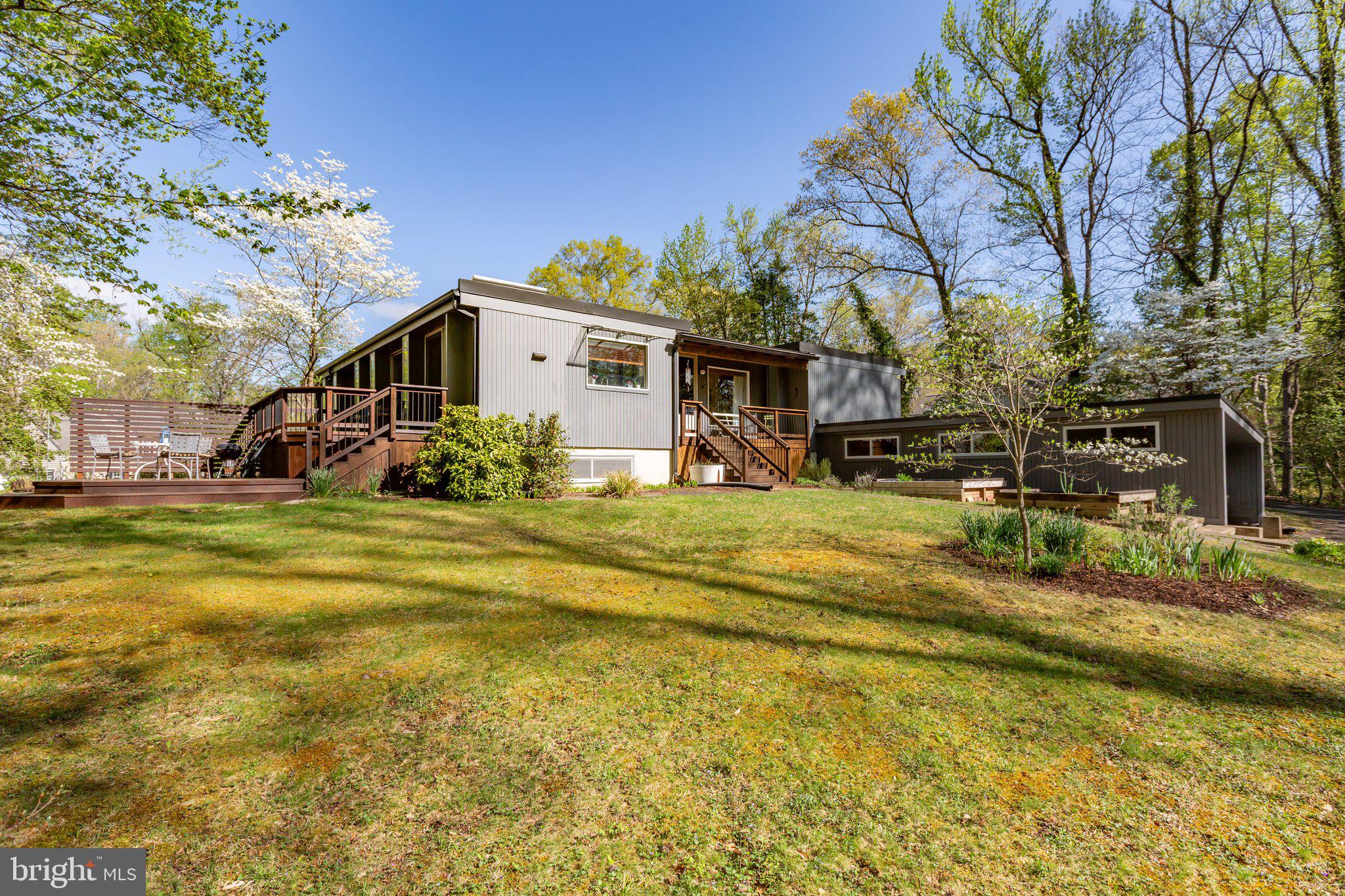 103 Lake Shore Dr