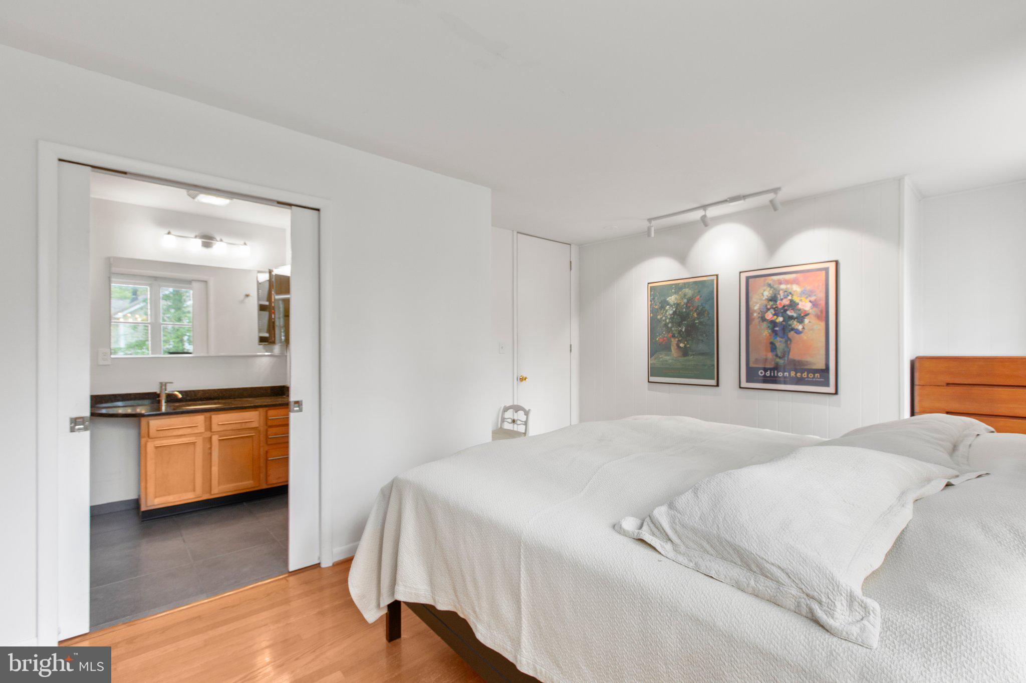 103 Lake Shore Dr