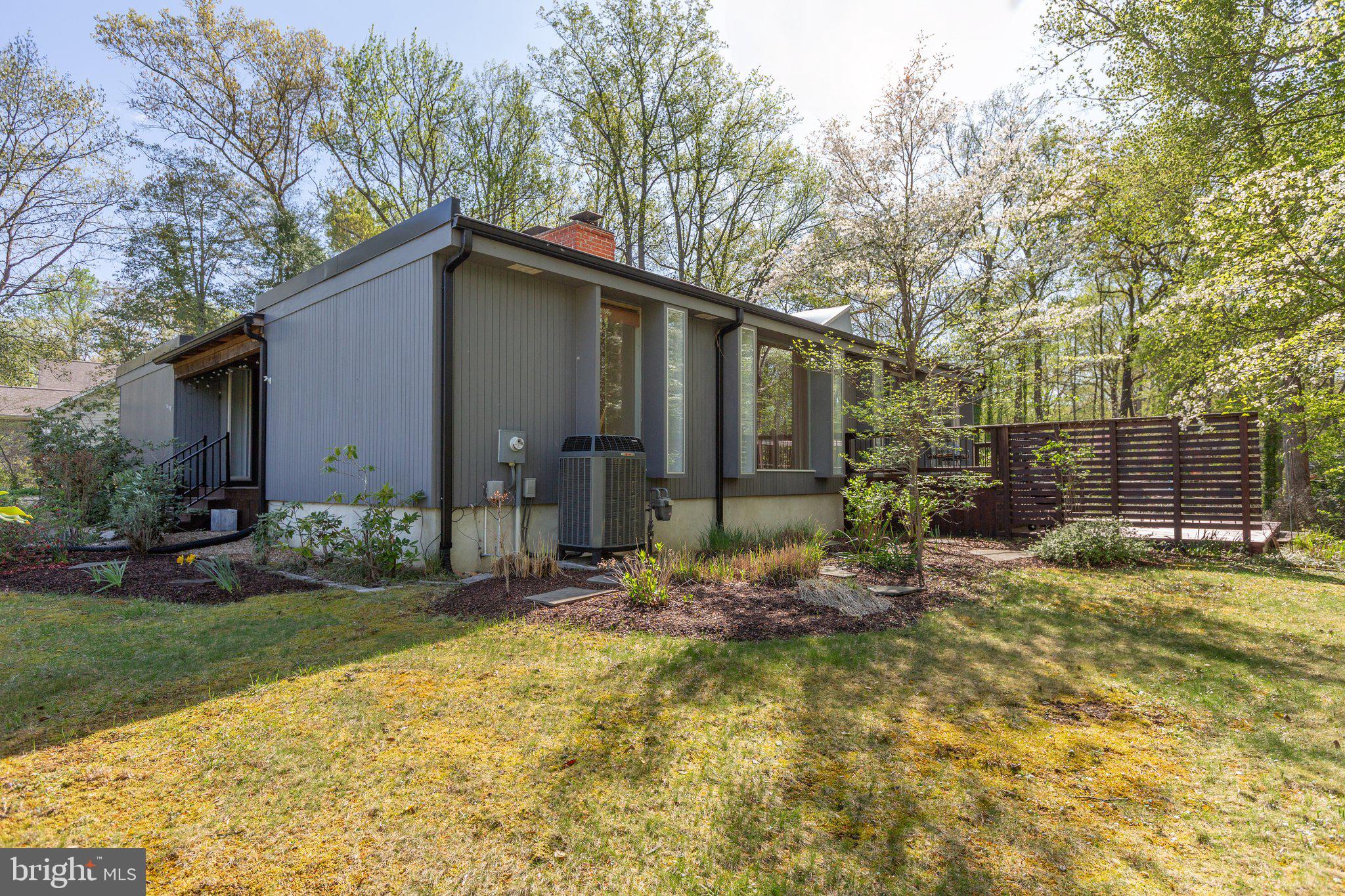103 Lake Shore Dr