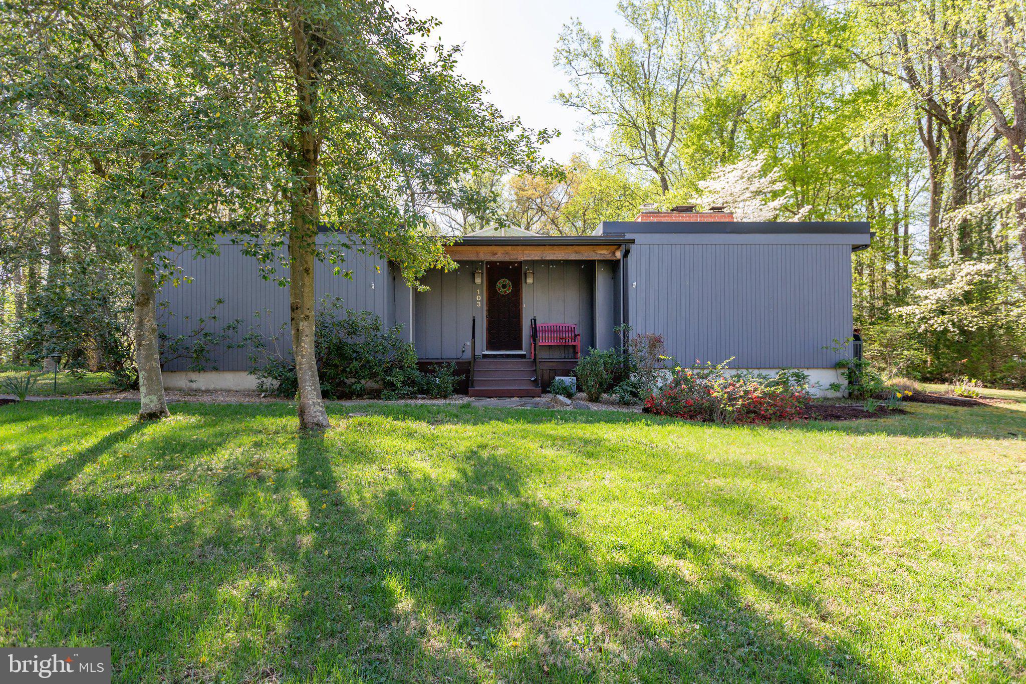 103 Lake Shore Dr
